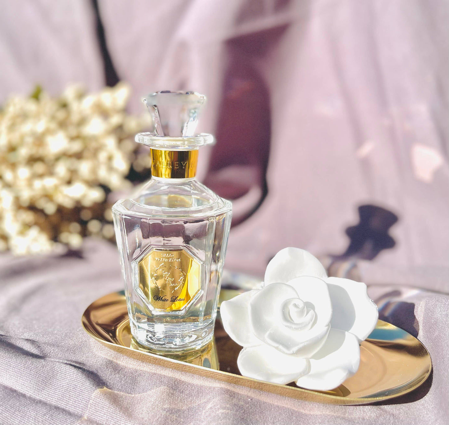Vintage Rose Ceramic Diffuser -White Lotus Scent