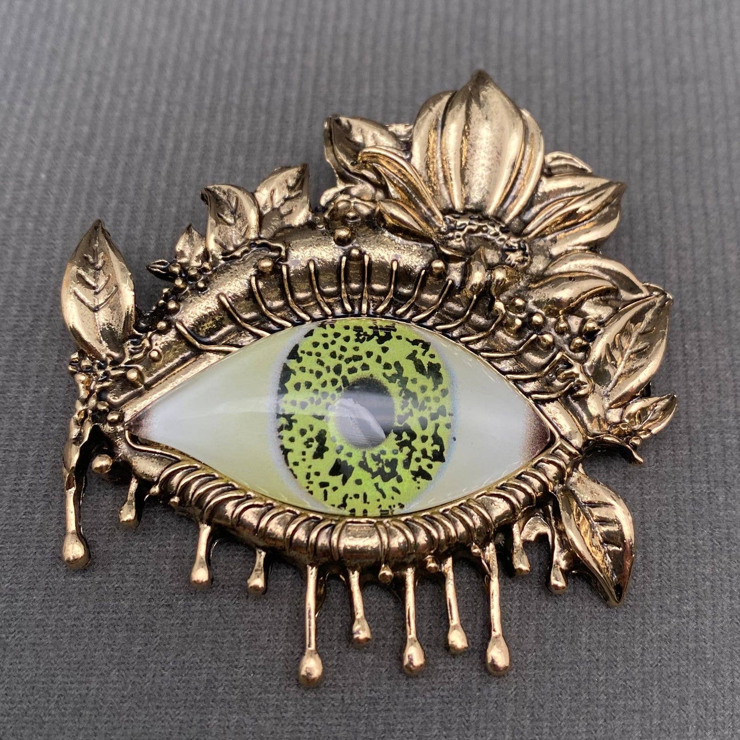 Vintage Green Eye Brooch