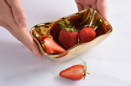 Mini Rectangular Bowl in Gold Porcelain