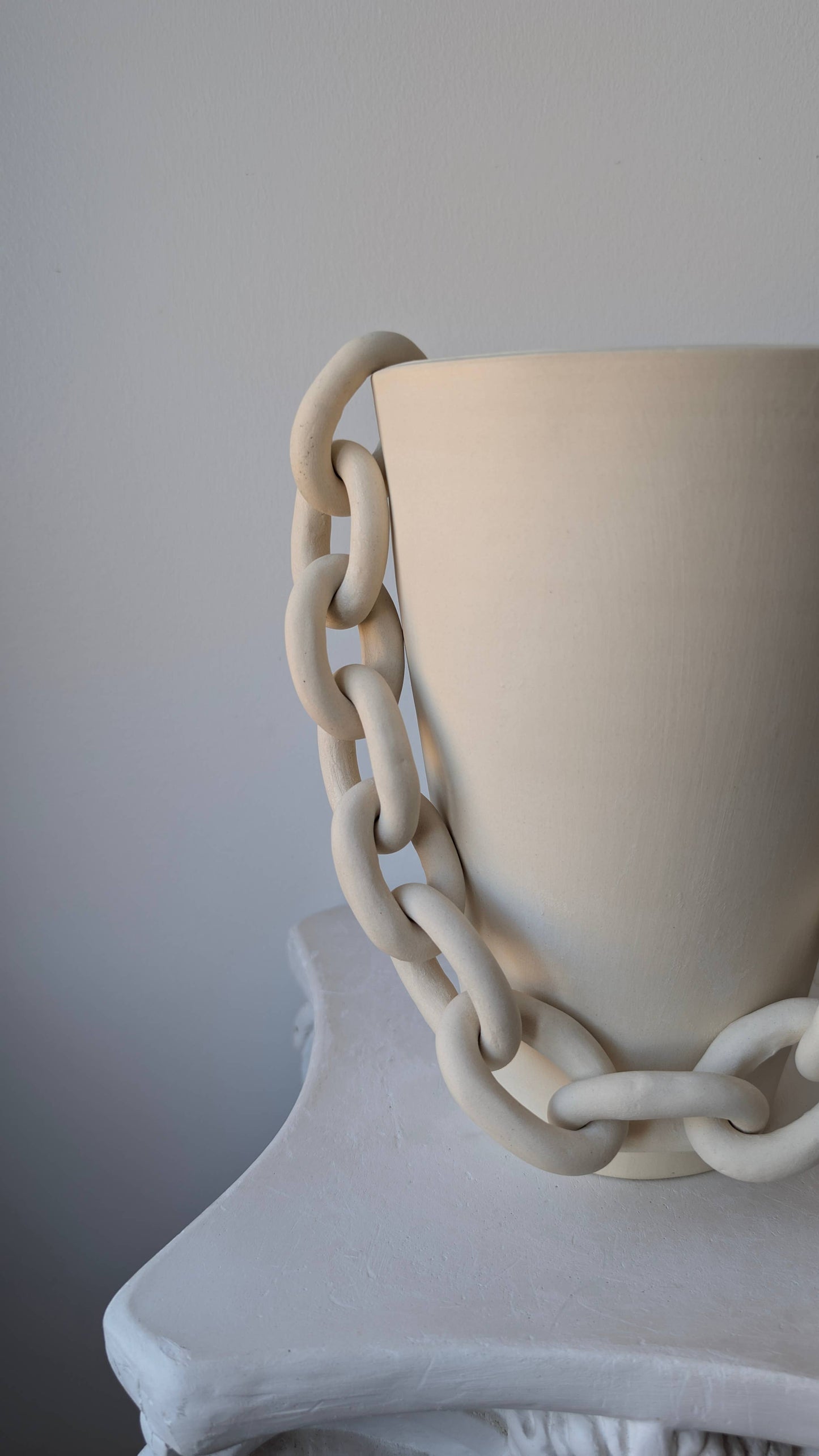 Unique chain vase | ceramic vase | chain vase
