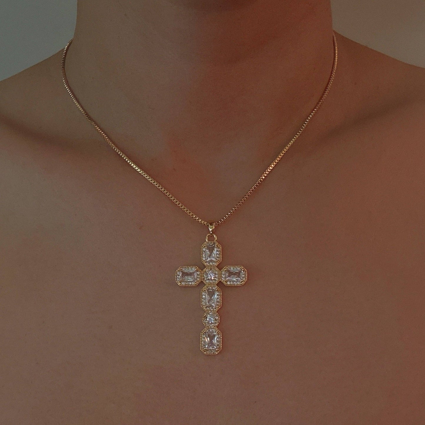 Vintage Sparkle Cross Pendant Necklace