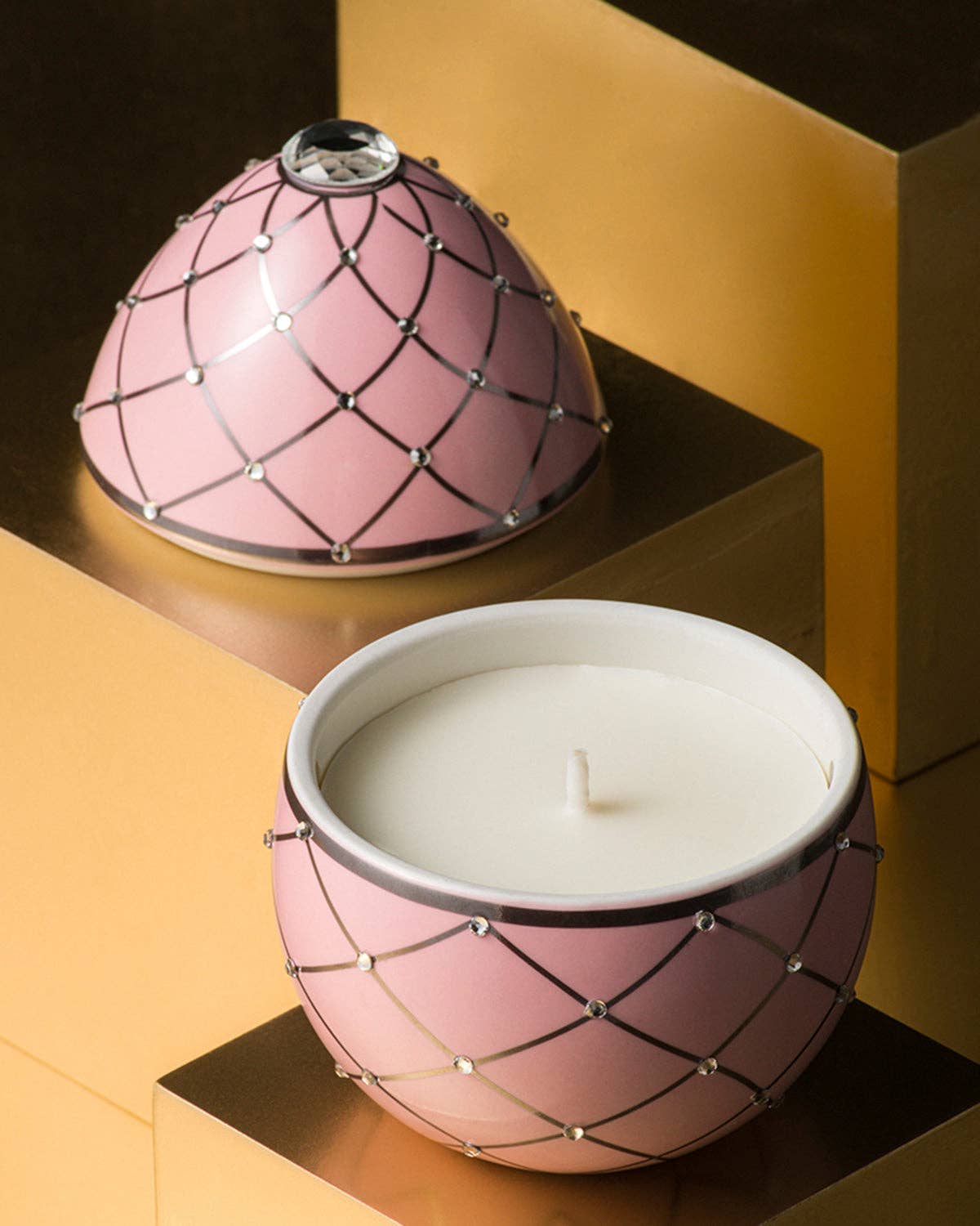 Candle in Ceramic Egg BOIS DE ROUSSIE ROSE SILVER STRIPES