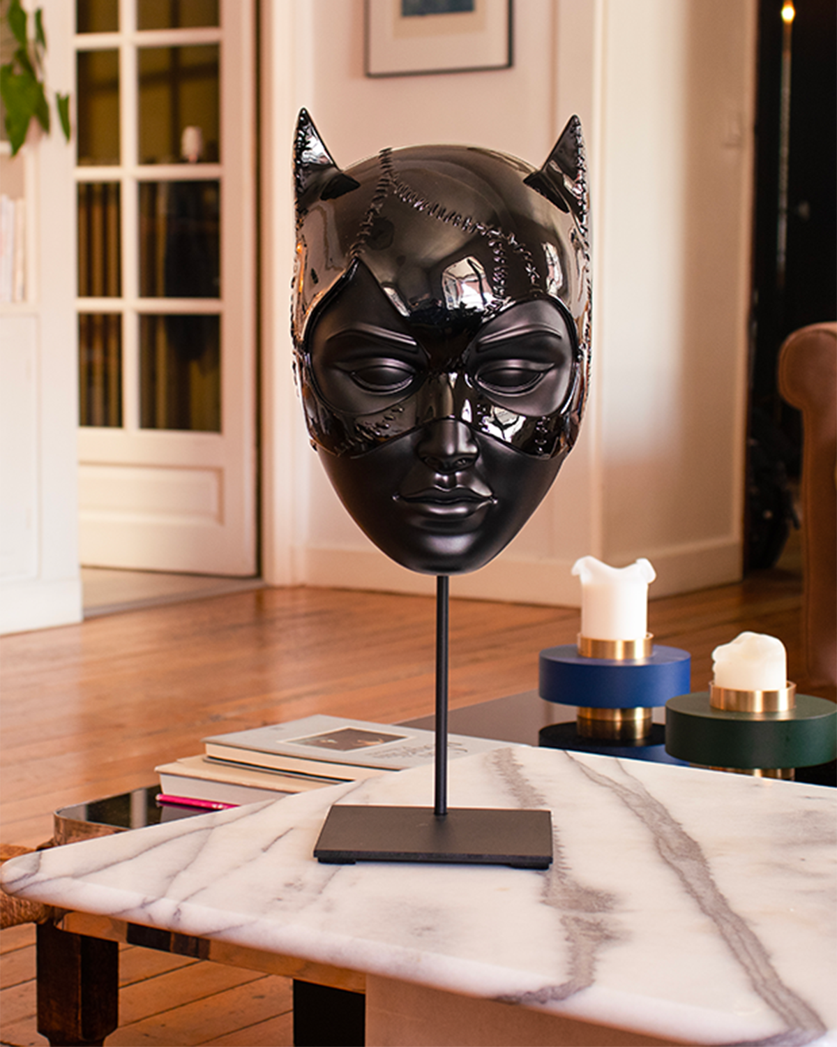 Mask Stand - LD Studio - Black - 24 in