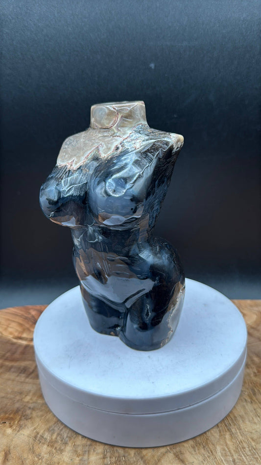 5.5" UV volcanic agate Divine femimine lady body L123