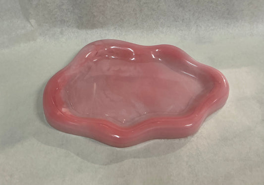 The Kai Wavy Resin Catchall Tray