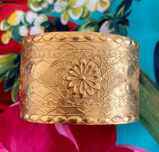 Poseidon Cuff Bracelet 18k