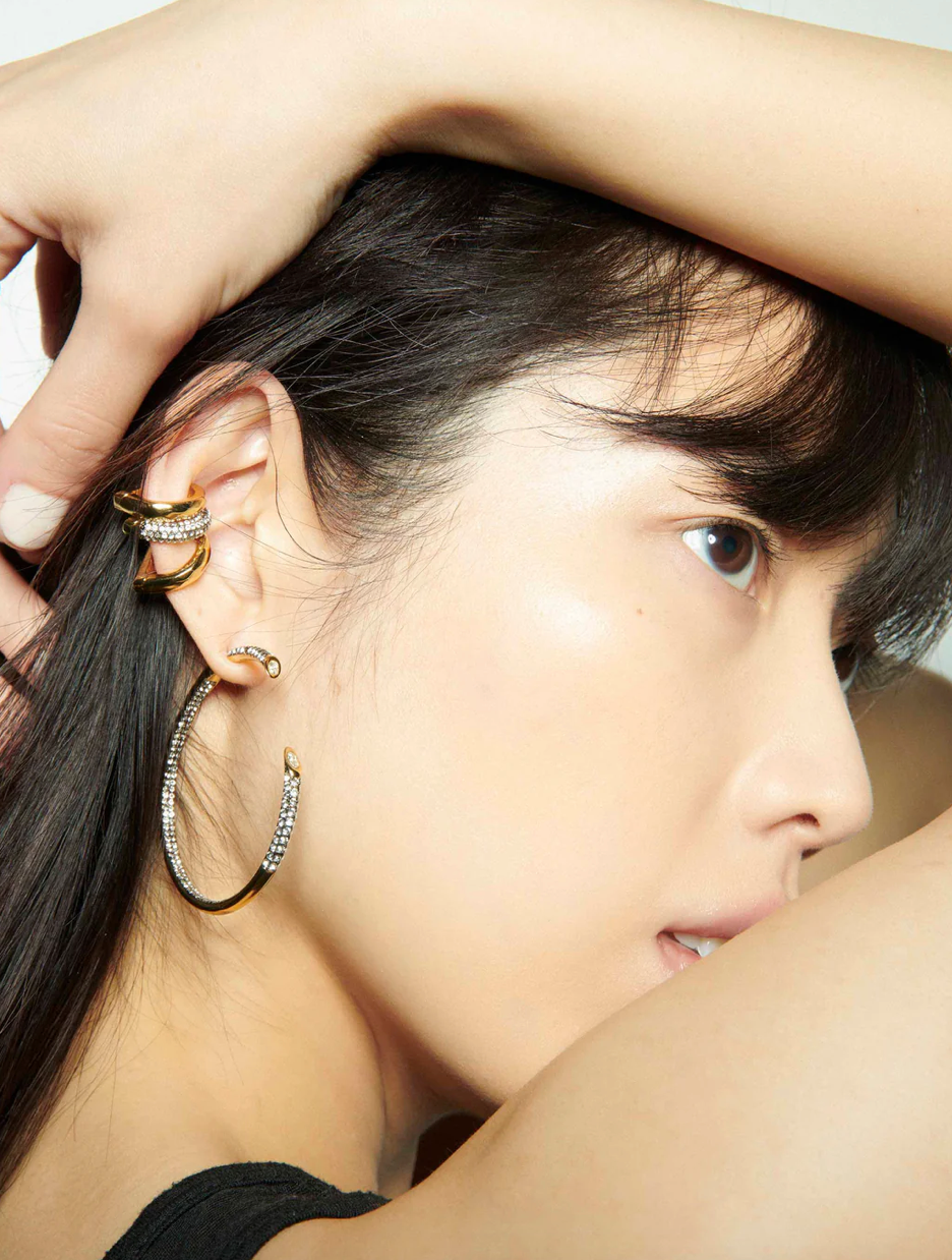 Dara Ear Cuff in 10K Shiny Gold