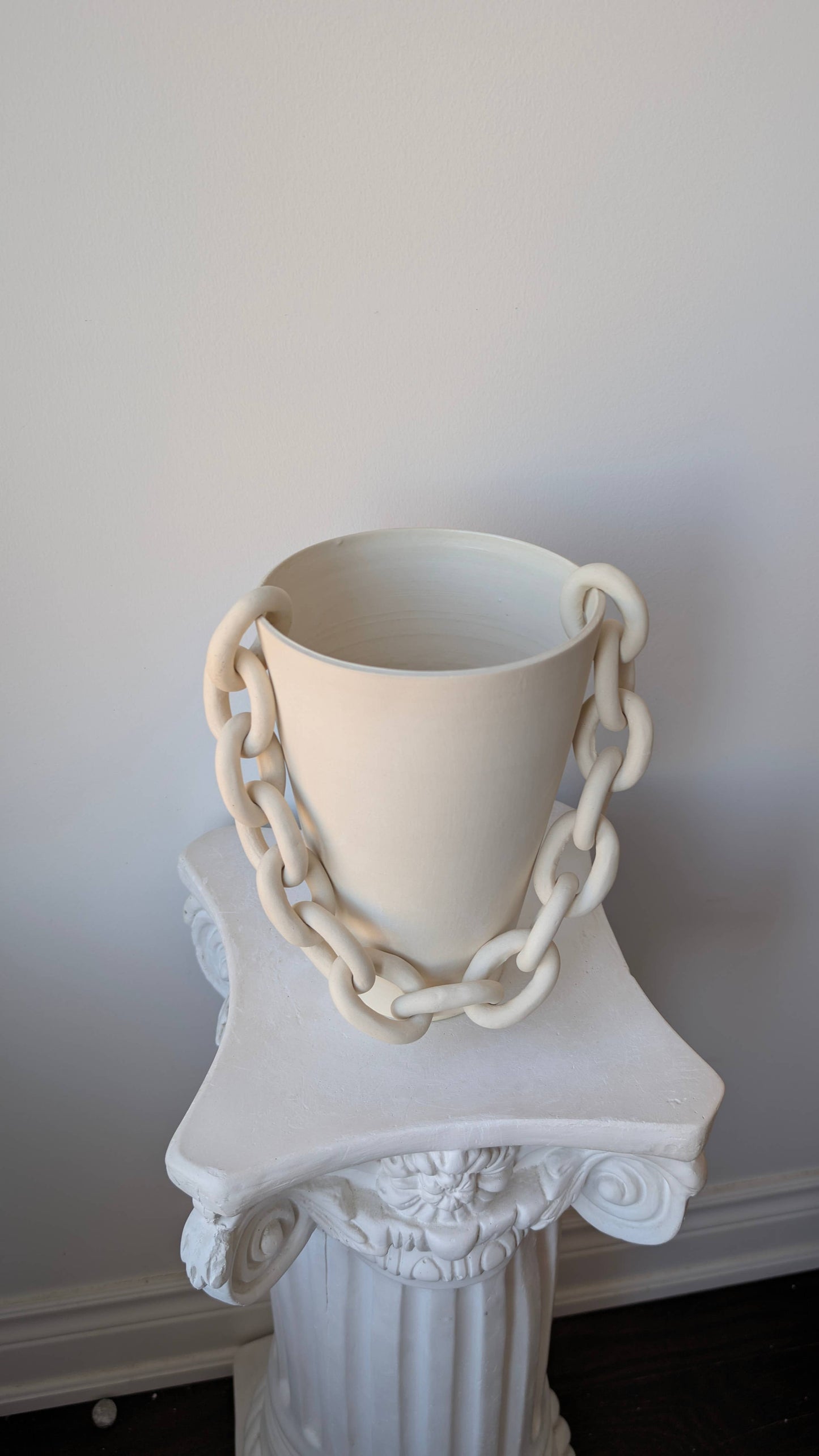 Unique chain vase | ceramic vase | chain vase