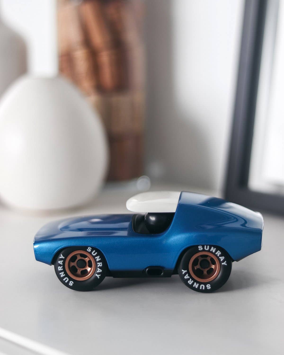LEADBELLY Muscle Car