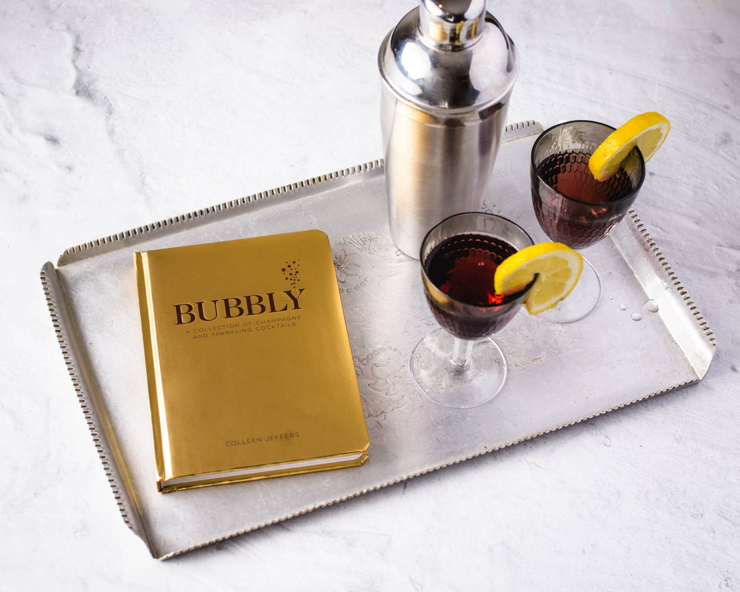 Bubbly: A Collection of Champagne and Sparkling Cocktails (Best Seller)