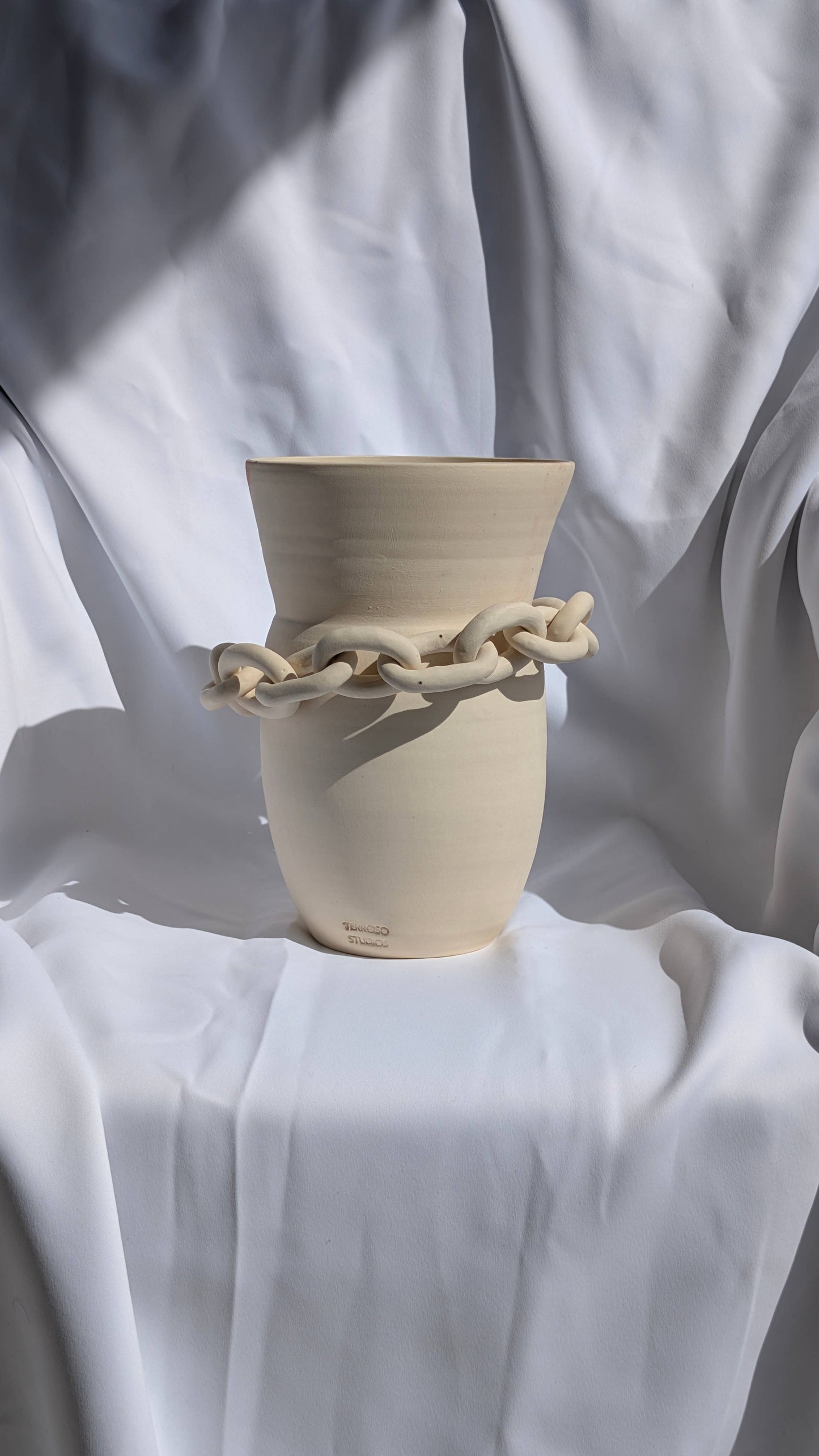 Handmade ceramic Vase | Chain vase | home decor | Decorative