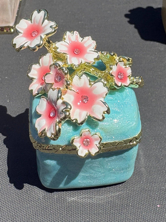 Crystal enamel trinket boxes- Gold or Light Blue